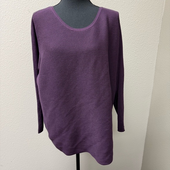 G.H. Woman Dark Purple Ribbed Knit Sweater Plus Size 1X Soft Stretch Top - Picture 2 of 10
